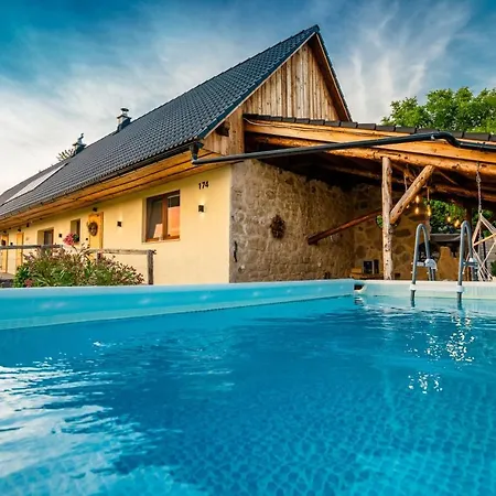 Hacienda Napoli Hébergement de vacances Sebechleby pri Krupine