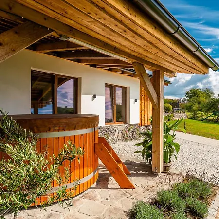 Hacienda Napoli Sebechleby pri Krupine