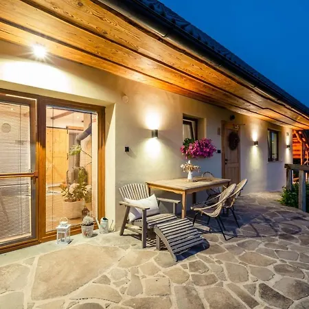 Hacienda Napoli Sebechleby pri Krupine